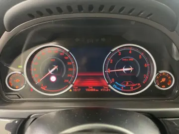 BMW 5-SERIE 520i High Executive  Jan-16  150.480