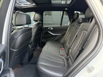 BMW X5 xDrive 45 e M Sport UPE  101.346 €   Massage