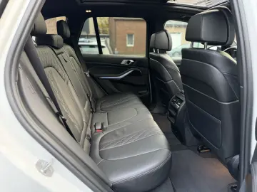 BMW X5 xDrive 45 e M Sport UPE  101.346 €   Massage