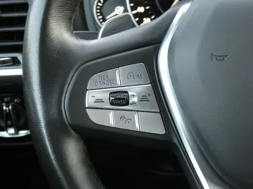 BMW X3 xDrive30e xLine HiFi ACC