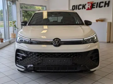 VW Tiguan 2.0TDI R-Line 4M Pano Black  Matrix 20