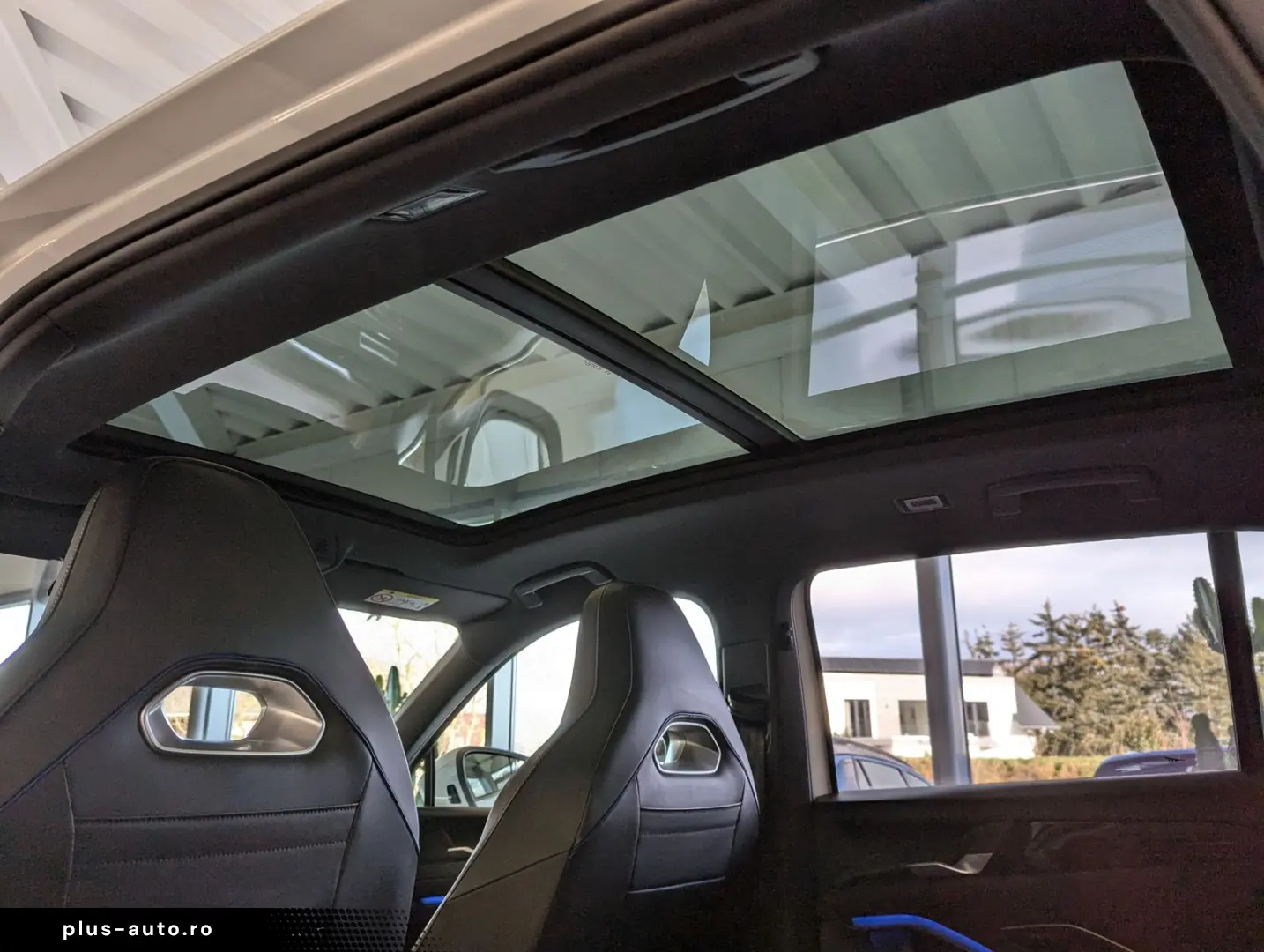 VW Tiguan 2.0TDI R-Line 4M Pano Black  Matrix 20