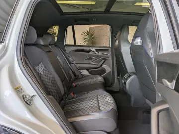 VW Tiguan 2.0TDI R-Line 4M Pano Black  Matrix 20