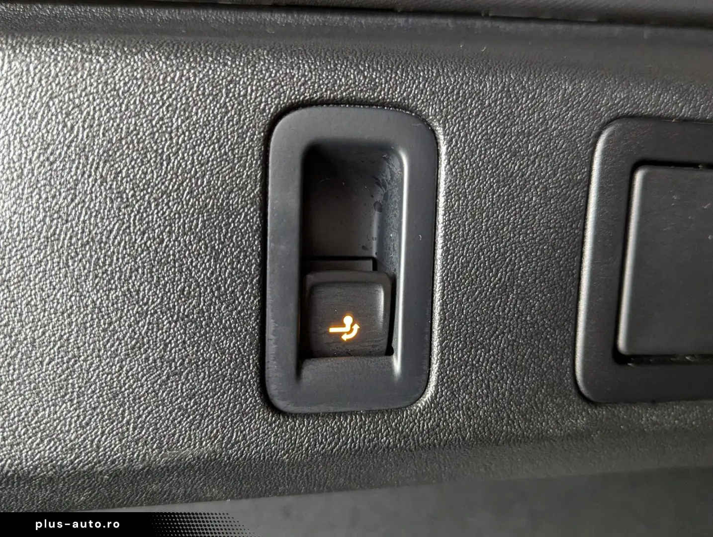 VW Tiguan 2.0TDI R-Line 4M Pano Black  Matrix 20