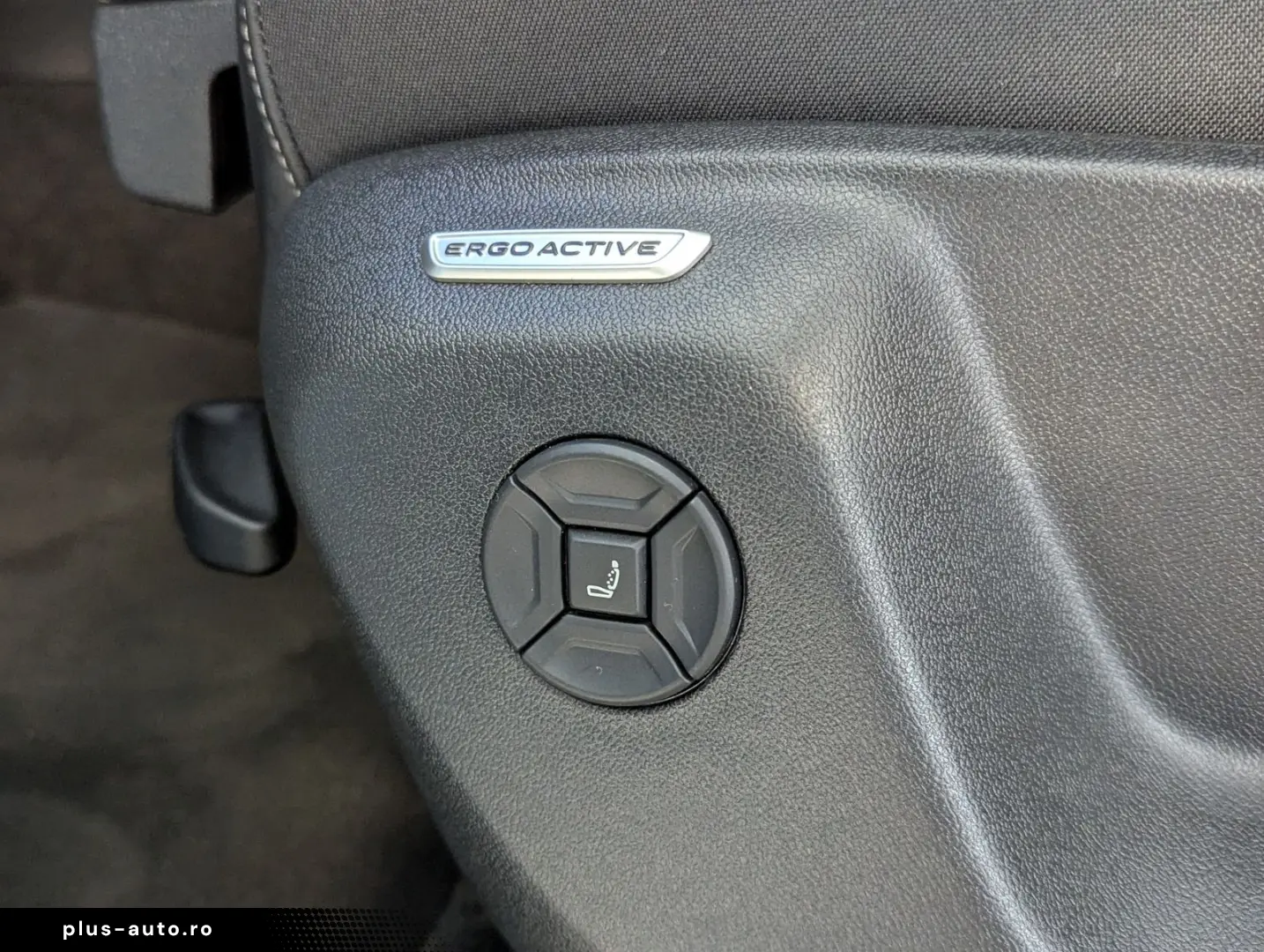 VW Tiguan 2.0TDI R-Line 4M Pano Black  Matrix 20