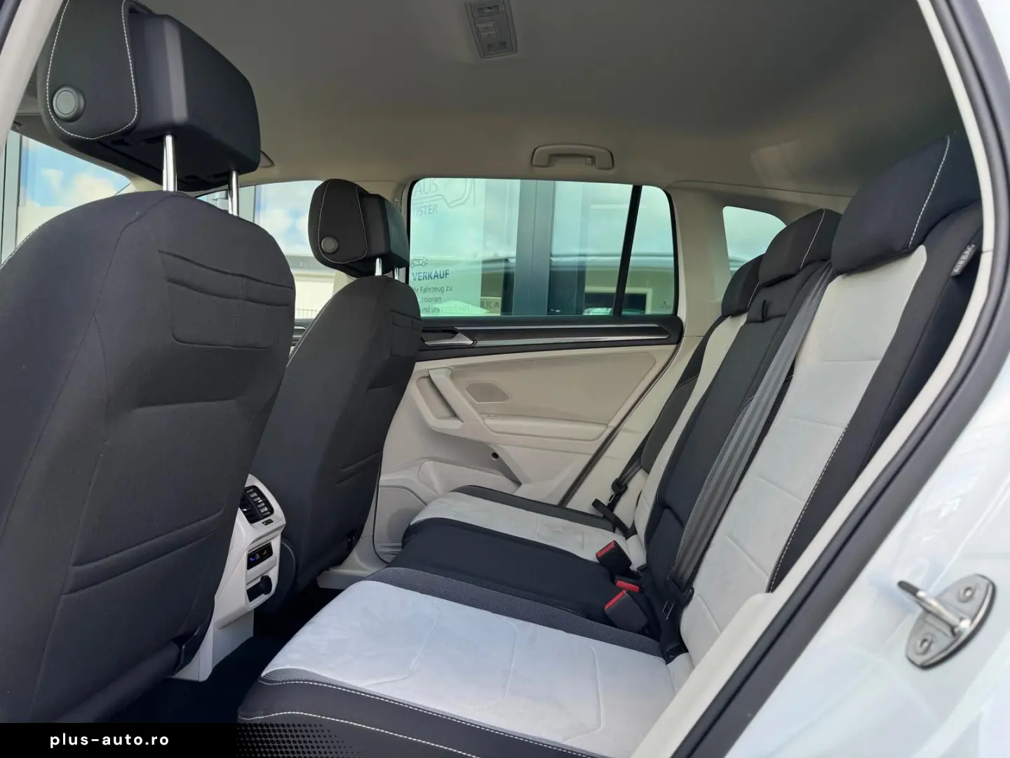 VW Tiguan 4Motion 2.0 TDI DSG R-Line 200 CP