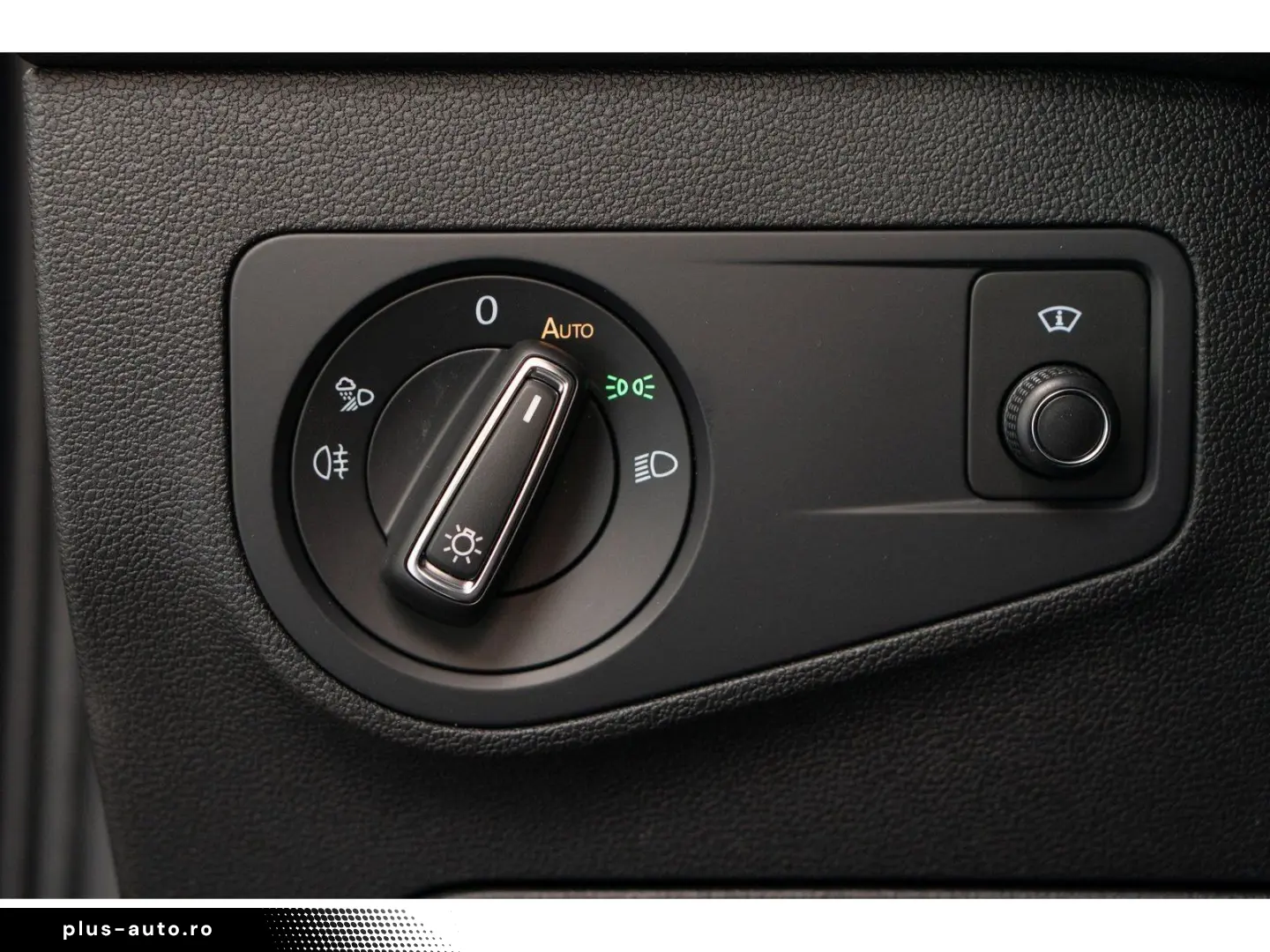 VW Tiguan R-Line TDI Allrad DSG  AHK LED Cam Webasto