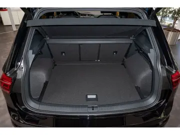VW Tiguan R-Line TDI Allrad DSG  AHK LED Cam Webasto