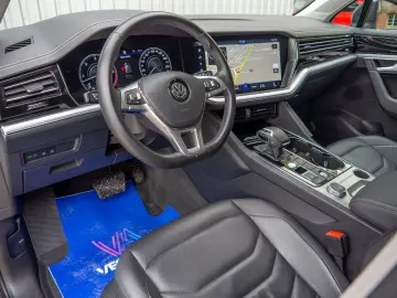 Volkswagen Touareg   3.0 TDI V6   231 CP   Euro 6   2020   S