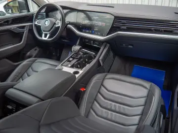 Volkswagen Touareg   3.0 TDI V6   231 CP   Euro 6   2020   S