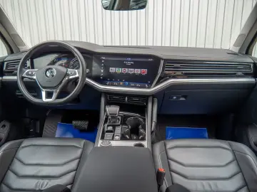 Volkswagen Touareg   3.0 TDI V6   231 CP   Euro 6   2020   S