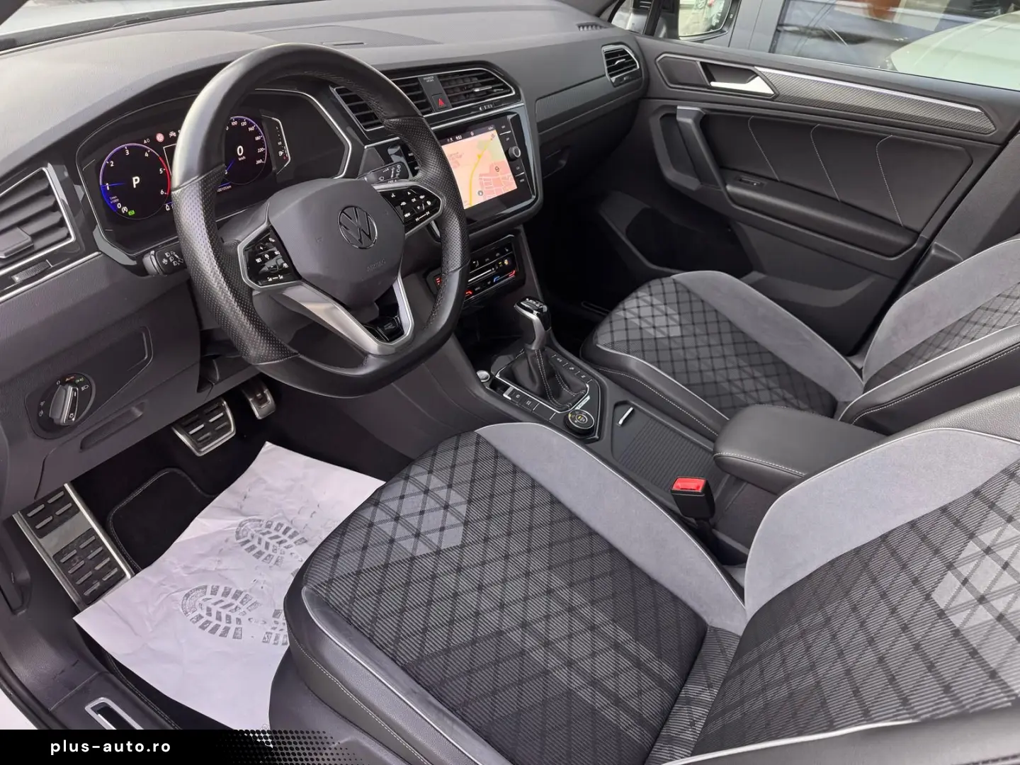 VW Tiguan R-Line 4Motion 2.0 TDI DSG LED ACC AHK