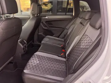 VW Tiguan R-Line 4Motion 2.0 TDI DSG LED ACC AHK