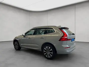 VOLVO XC60 B5 AWD Aut Leder-Beige PilotAssist BLIS 19'