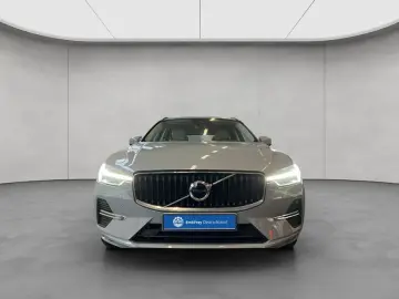 VOLVO XC60 B5 AWD Aut Leder-Beige PilotAssist BLIS 19'