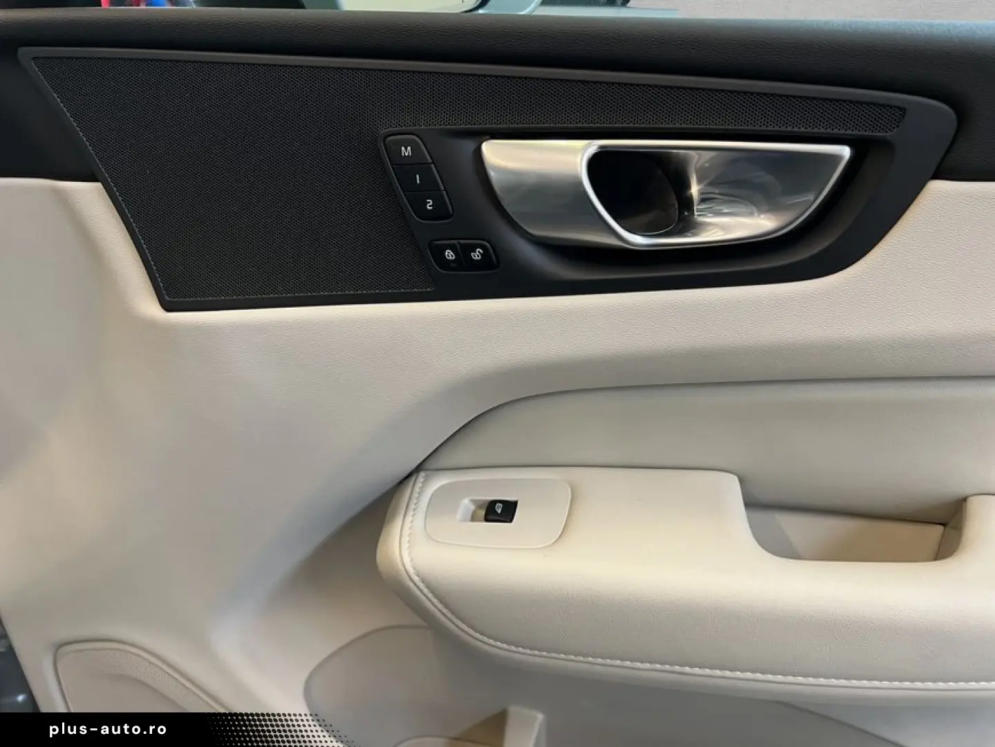 VOLVO XC60 B5 AWD Aut Leder-Beige PilotAssist BLIS 19'