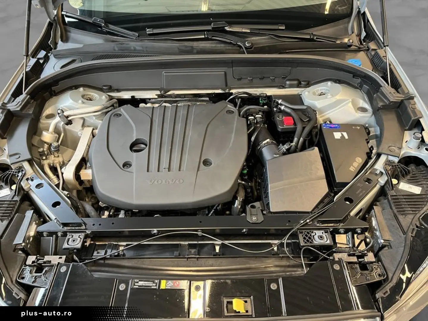 VOLVO XC60 B5 AWD Aut Leder-Beige PilotAssist BLIS 19'