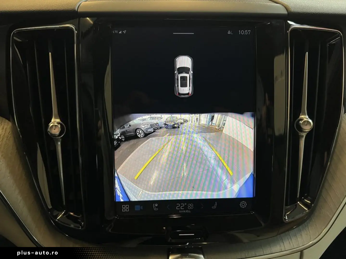 VOLVO XC60 B5 AWD Aut Leder-Beige PilotAssist BLIS 19'