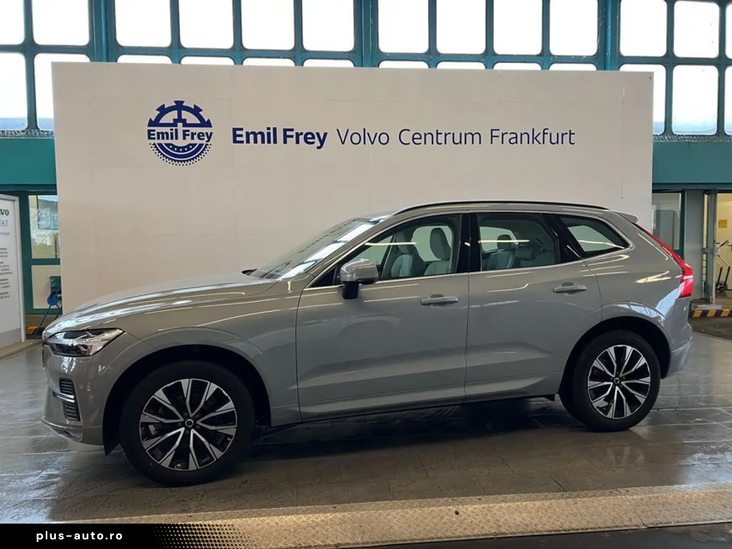 VOLVO XC60 B5 AWD Aut Leder-Beige PilotAssist BLIS 19'