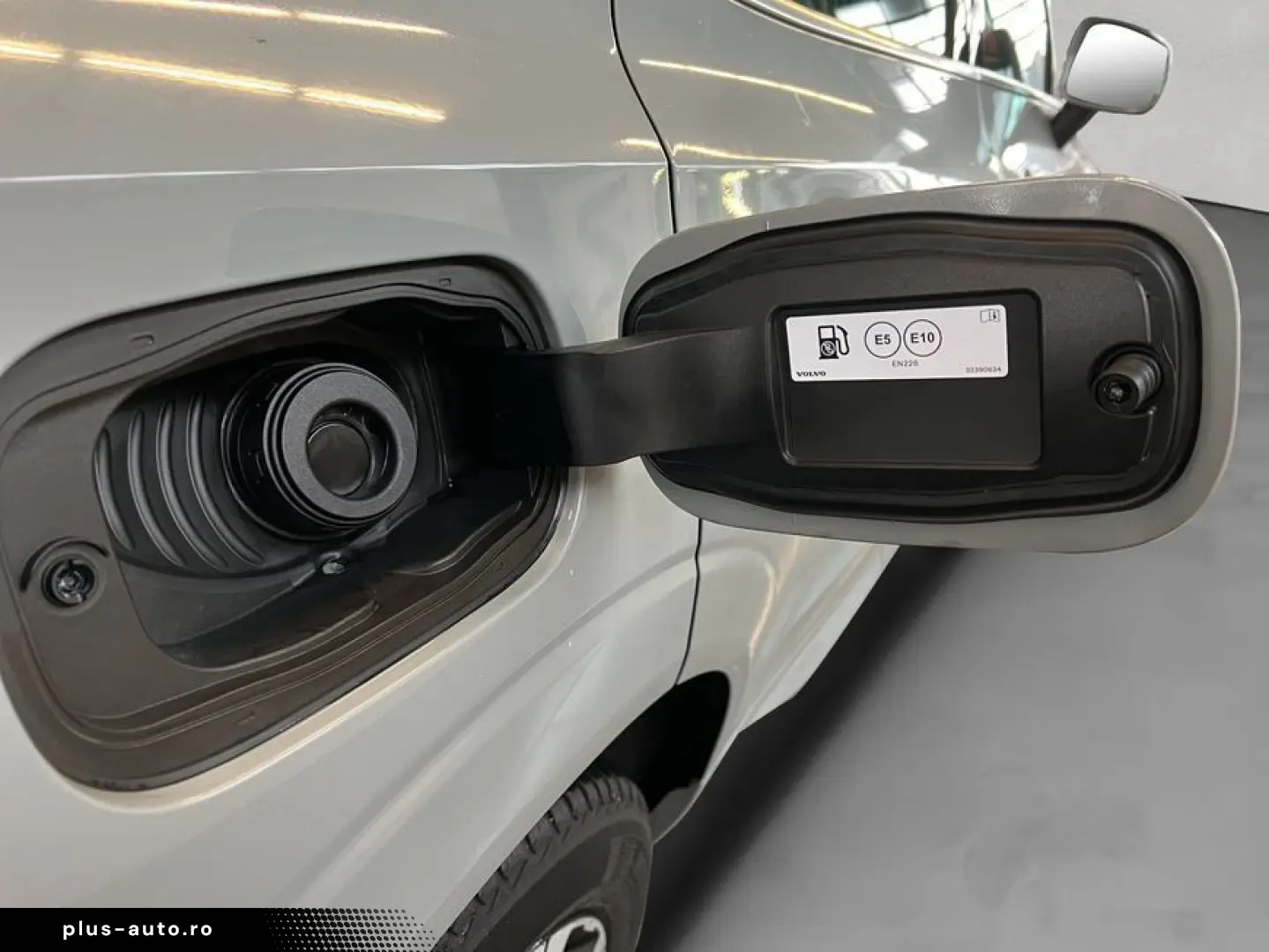 VOLVO XC60 B5 AWD Aut Leder-Beige PilotAssist BLIS 19'