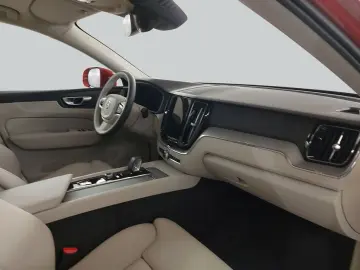 VOLVO XC60 B5 B AWD Core