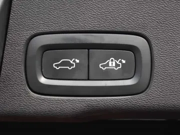 Volvo XC 60 T8 Twin Engine AWD R-Design