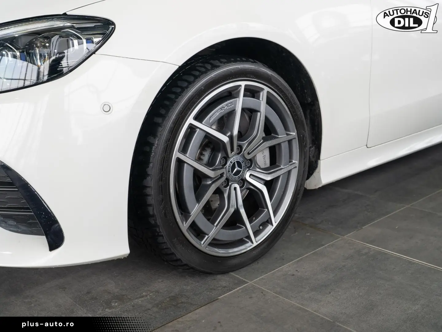 MERCEDES-BENZ E 220d  Coupé 4M 9G-T  PANORAMA AMG TOTWINKEL