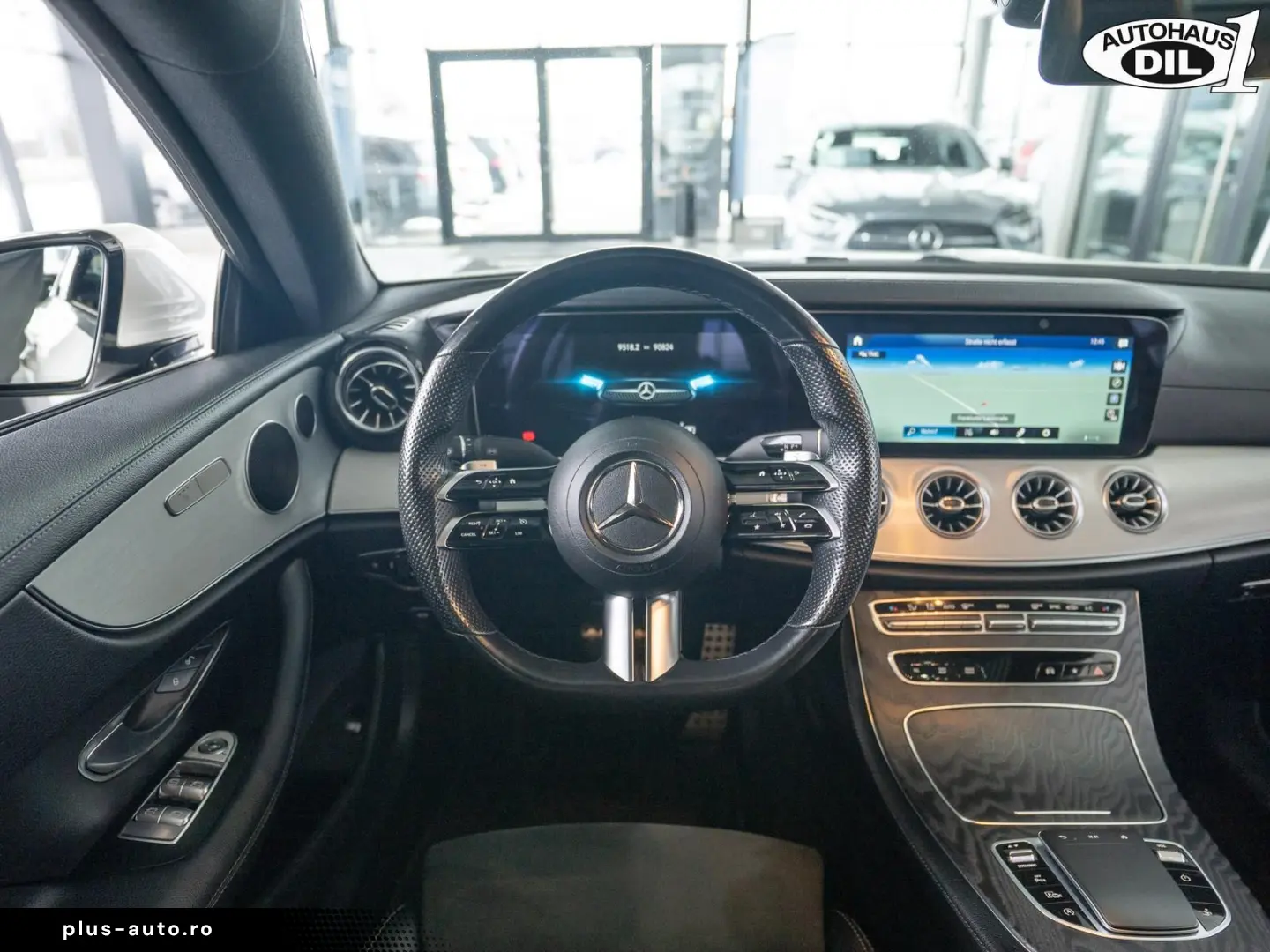 MERCEDES-BENZ E 220d  Coupé 4M 9G-T  PANORAMA AMG TOTWINKEL