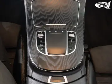 MERCEDES-BENZ E 220d  Coupé 4M 9G-T  PANORAMA AMG TOTWINKEL