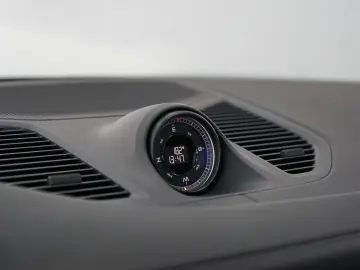 PORSCHE Cayenne Coupe E-Hybrid Kreide P-Display HUD AHK