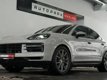 PORSCHE Cayenne Coupe E-Hybrid Kreide P-Display HUD AHK