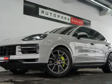 PORSCHE Cayenne Coupe E-Hybrid Kreide P-Display HUD AHK