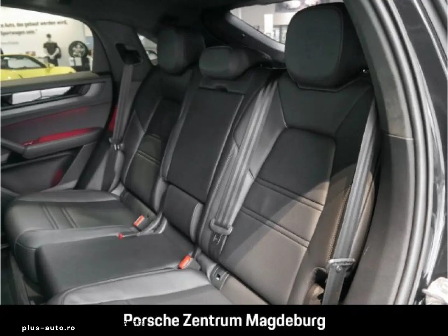 PORSCHE Cayenne GTS Coupe INNO HEAD-UP PRIVACY