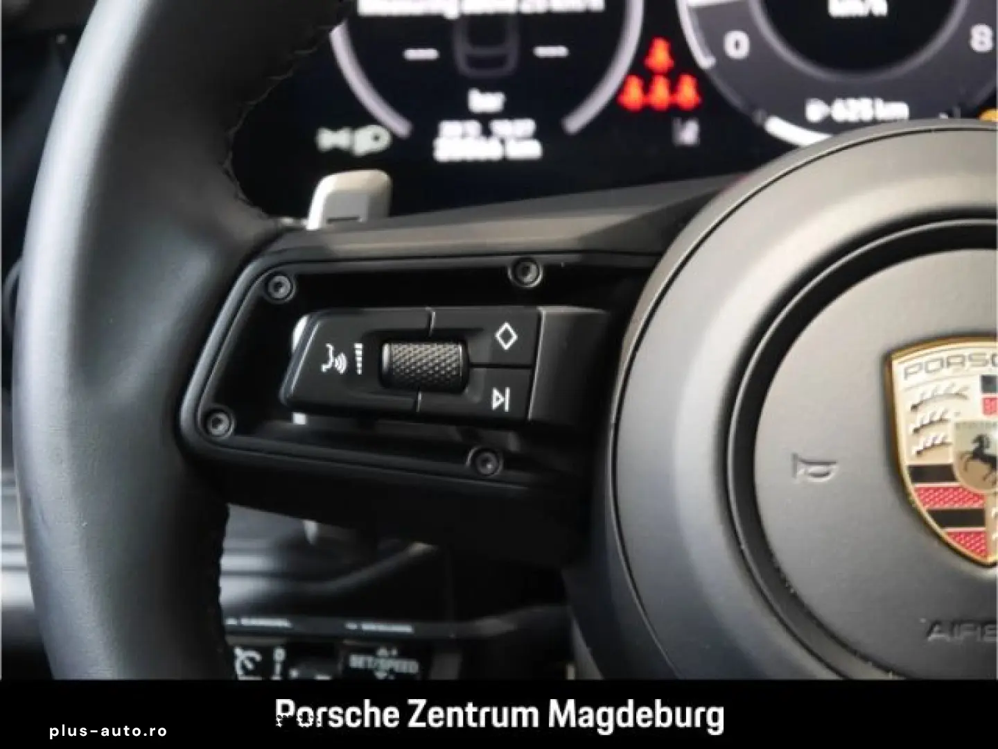 PORSCHE Cayenne GTS Coupe INNO HEAD-UP PRIVACY