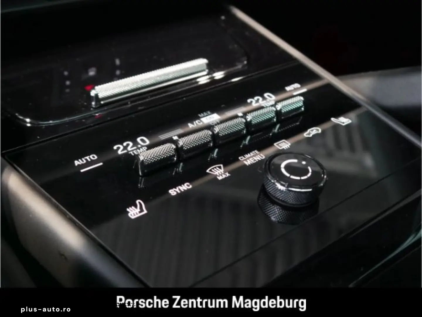 PORSCHE Cayenne GTS Coupe INNO HEAD-UP PRIVACY