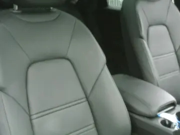 PORSCHE Cayenne Coupe GTS artik 3 display 22  14 wege