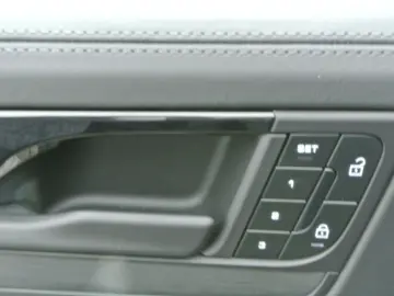 PORSCHE Cayenne Coupe GTS artik 3 display 22  14 wege