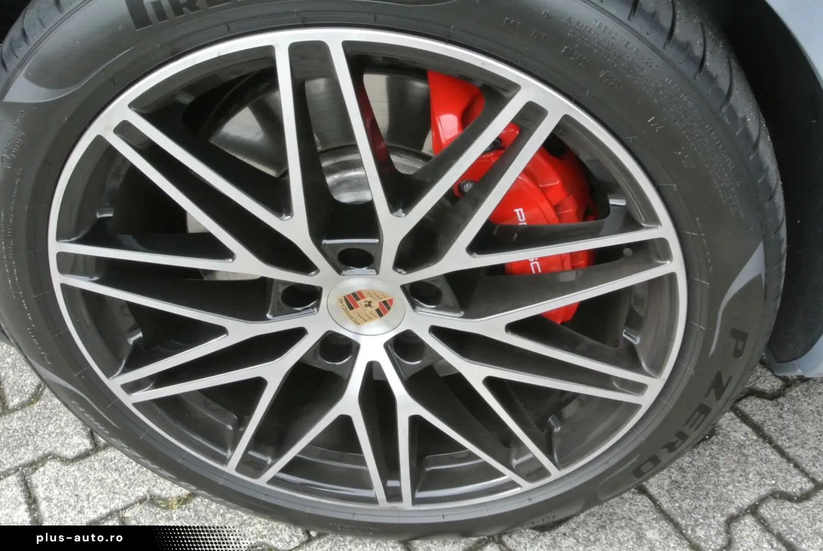 PORSCHE Cayenne Coupe GTS artik 3 display 22  14 wege