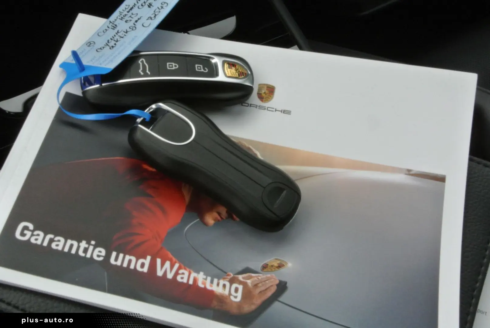 PORSCHE Cayenne Coupe GTS artik 3 display 22  14 wege