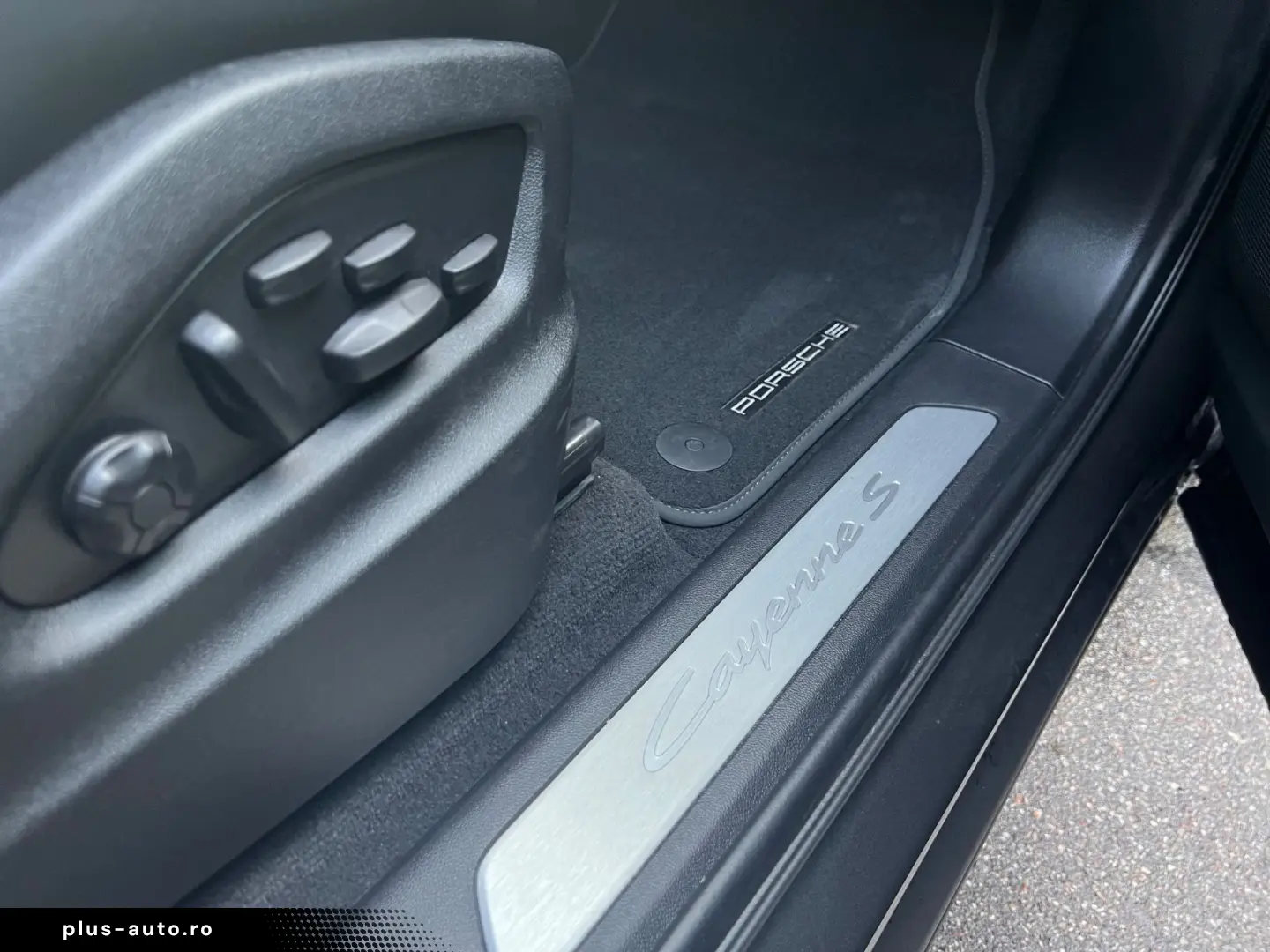 PORSCHE Cayenne Coupe S E-Hybrid Head Up · InnoDrive