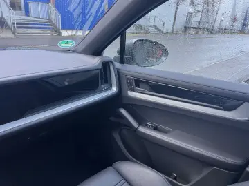 PORSCHE Cayenne Coupe S E-Hybrid Head Up · InnoDrive