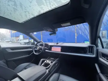 PORSCHE Cayenne Coupe S E-Hybrid Head Up · InnoDrive