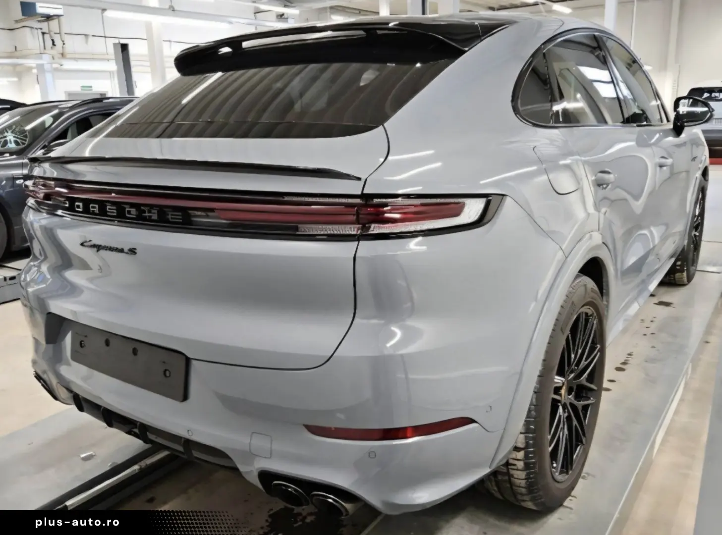 PORSCHE Cayenne Coupe S E-Hybrid Sport Design Paket HAL
