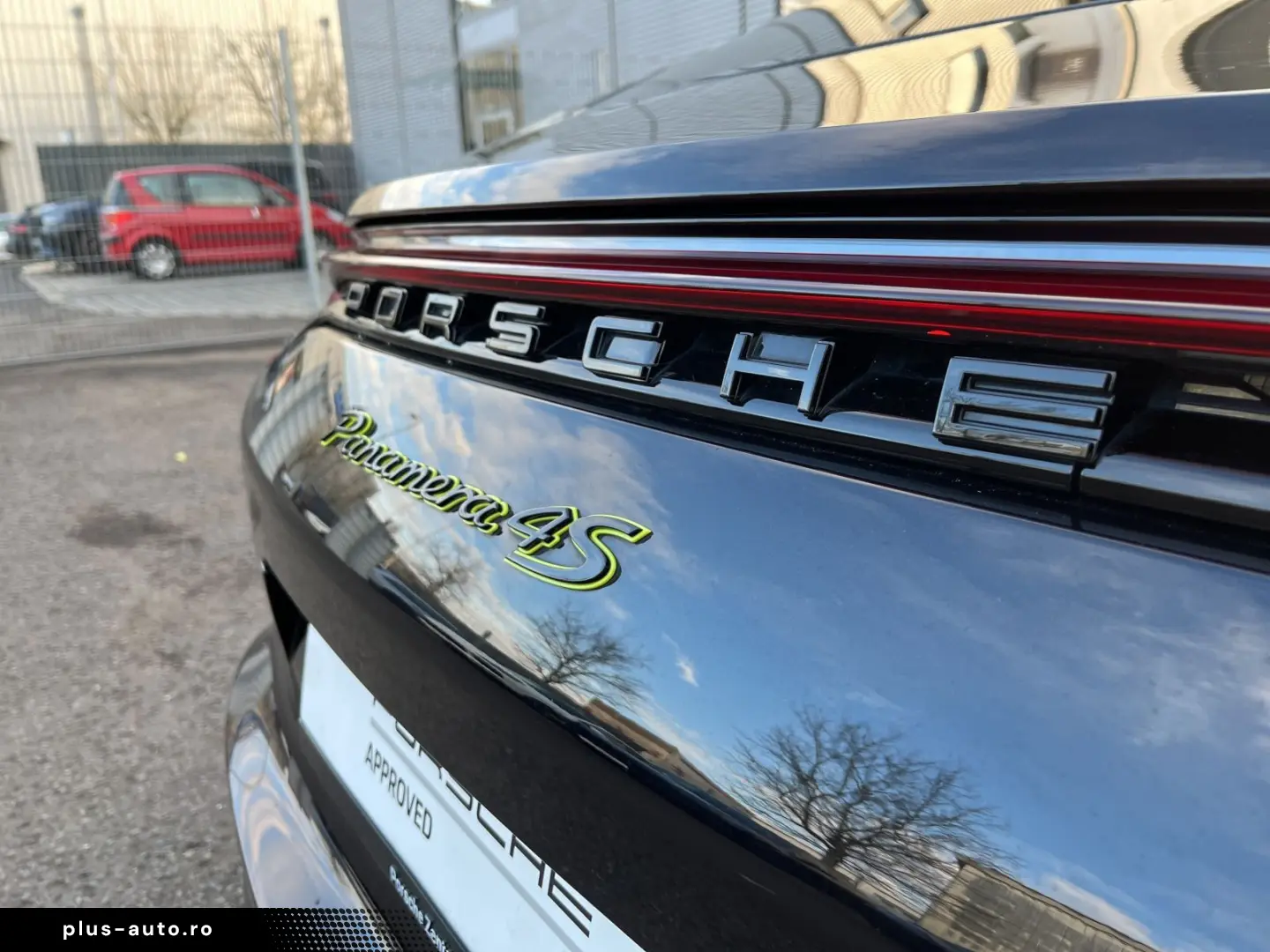 PORSCHE Panamera 4S E-Hybrid Pano. BOSE  PDLS  Sportabf.