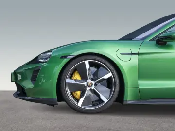 PORSCHE Taycan Turbo S Burmester Clubleder Nachtsicht