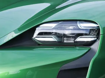 PORSCHE Taycan Turbo S Burmester Clubleder Nachtsicht