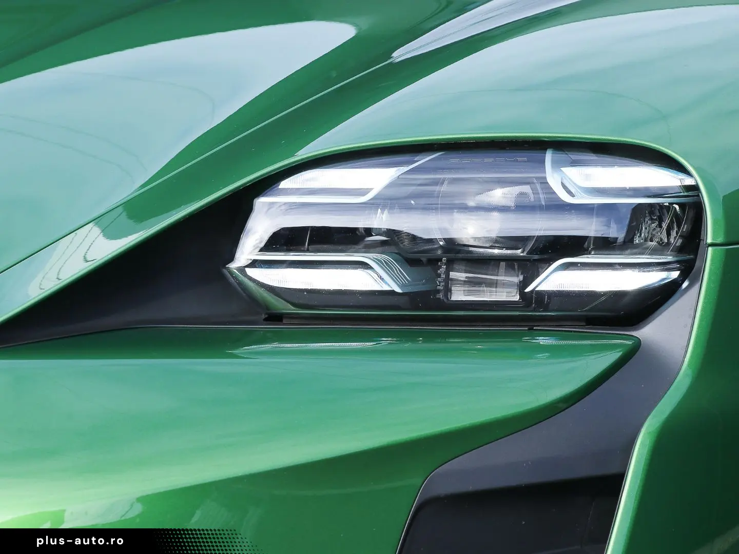 PORSCHE Taycan Turbo S Burmester Clubleder Nachtsicht