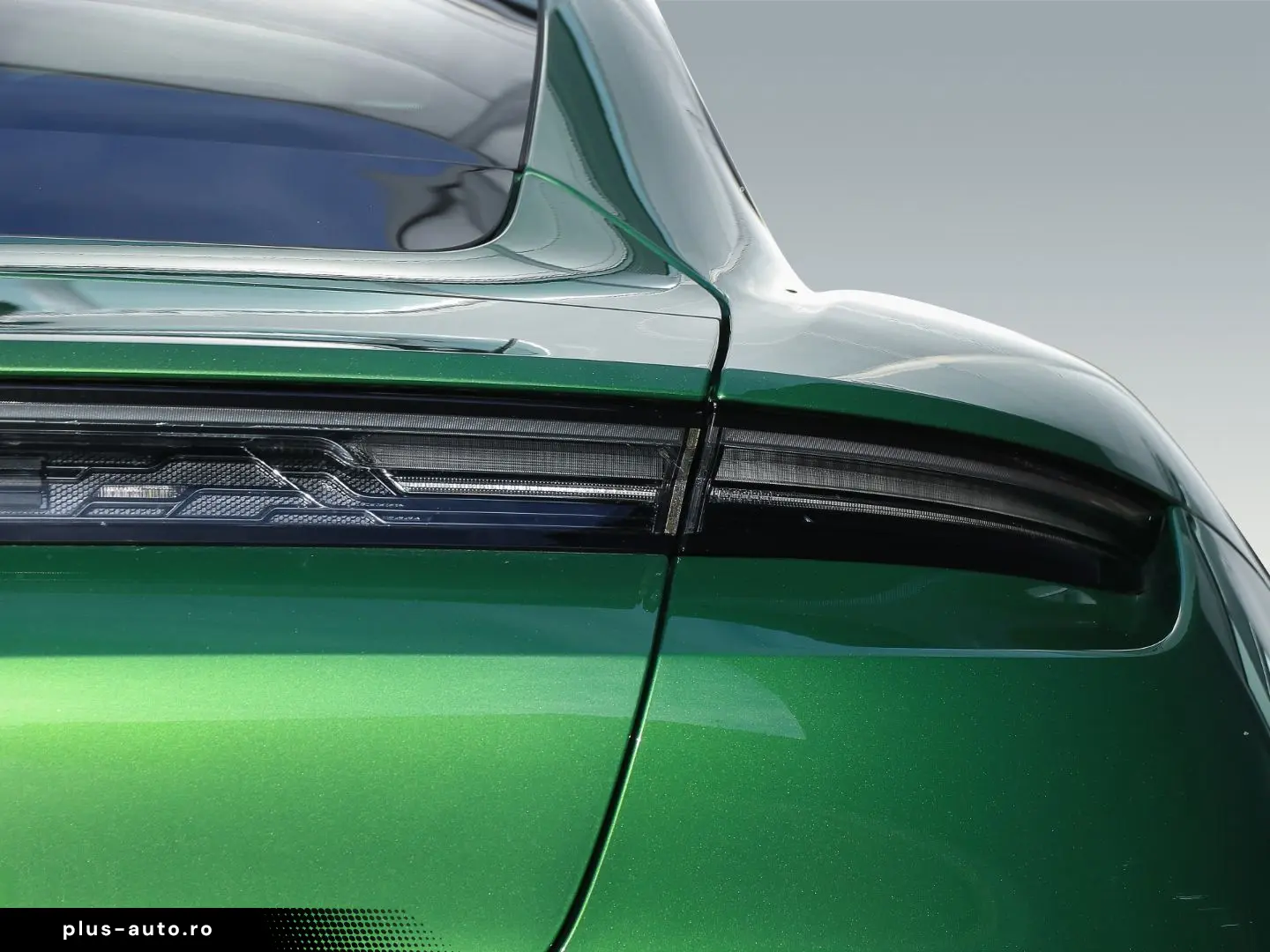 PORSCHE Taycan Turbo S Burmester Clubleder Nachtsicht