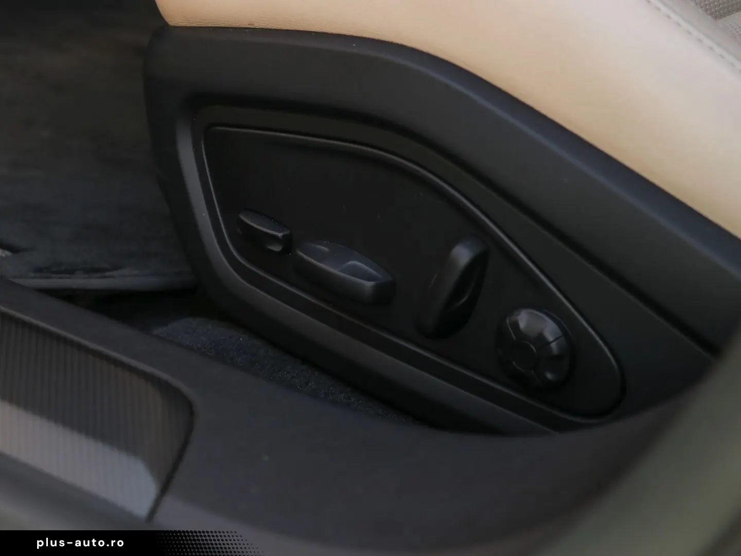 PORSCHE Taycan Turbo S Burmester Clubleder Nachtsicht