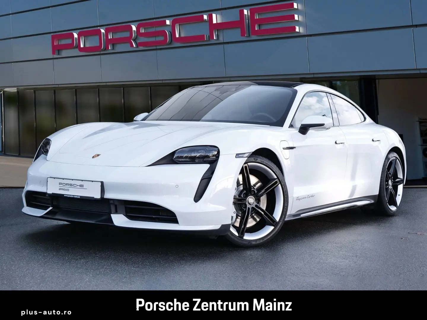 PORSCHE Taycan Turbo Pano Beifahrerdisplay 18WegeSitze